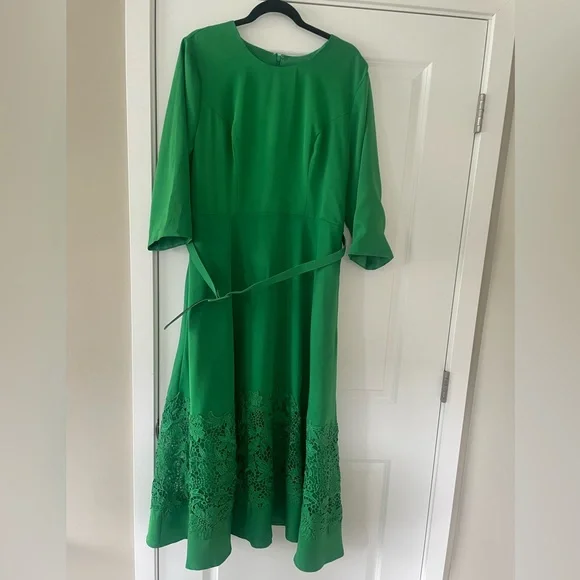NWOT Mac Duggal Green Crepe Boat Neck Midi Dress With Applique Cut Out Size L - Picture 8 of 13